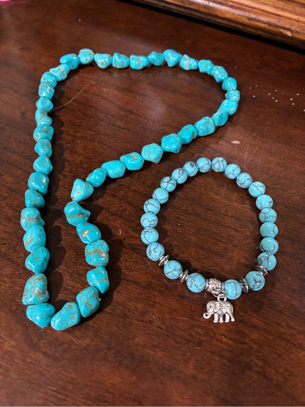 Turquoise Beaded Necklace and Bracelet Set - Blue